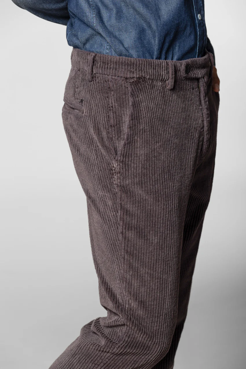 Boston pantalone chino uomo in velluto costa larga relaxed fit - Image 2
