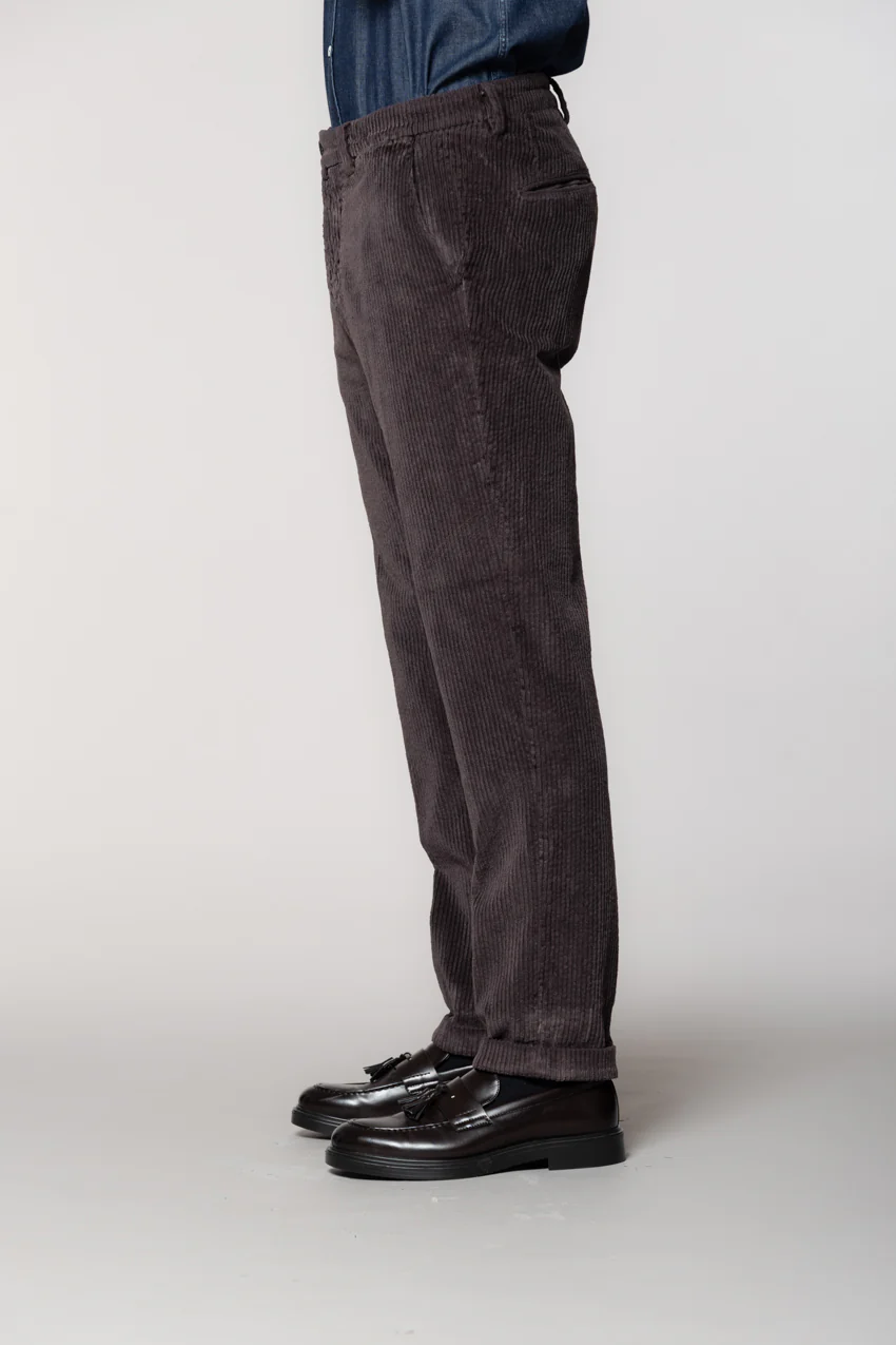 Boston pantalone chino uomo in velluto costa larga relaxed fit - Image 4