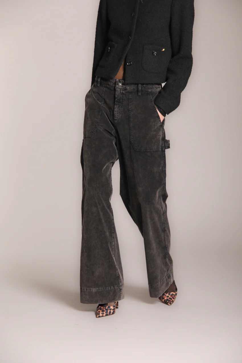 Dallas Wide L pantaloni cargo donna in velluto 1000 righe wide leg - Image 3