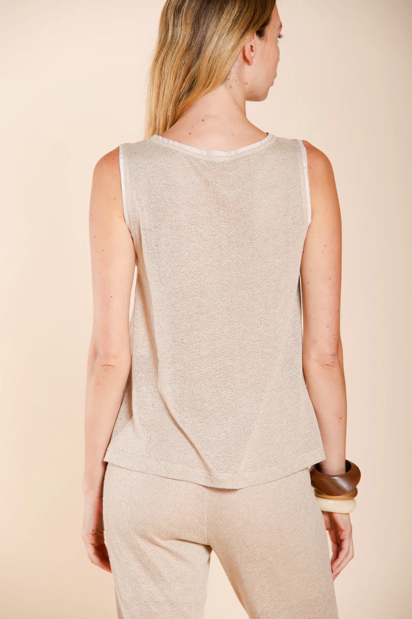 Karina camicia donna smanicata in maglia leggera - Image 4