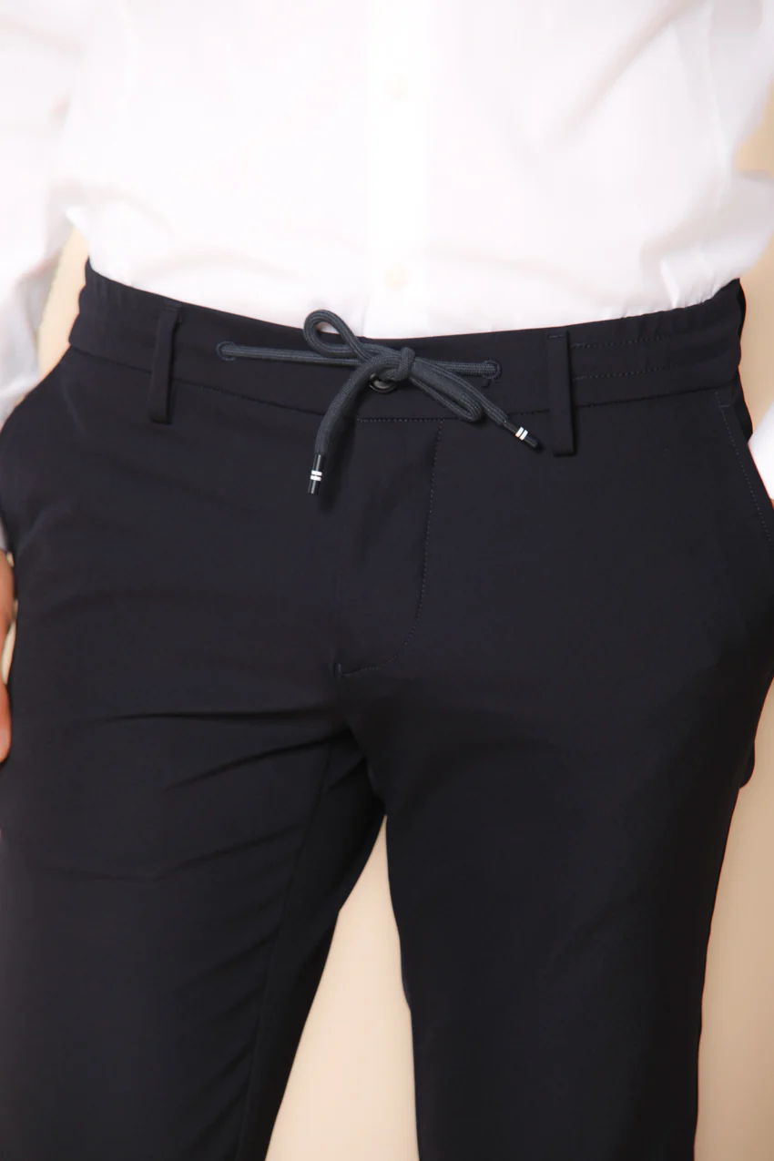 Milano Jogger pantalone chino uomo in jersey tecnico extra slim fit - Image 2