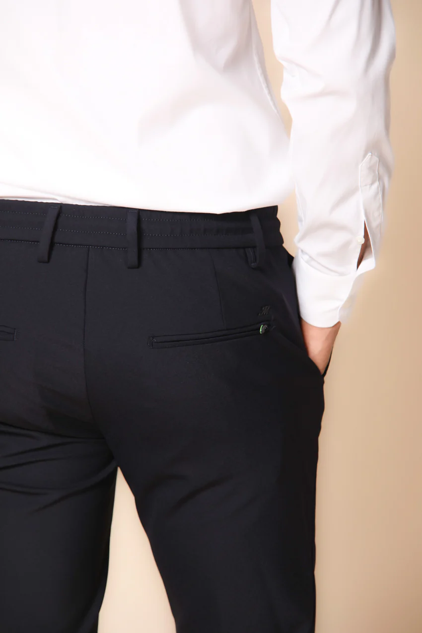 Milano Jogger pantalone chino uomo in jersey tecnico extra slim fit - Image 3
