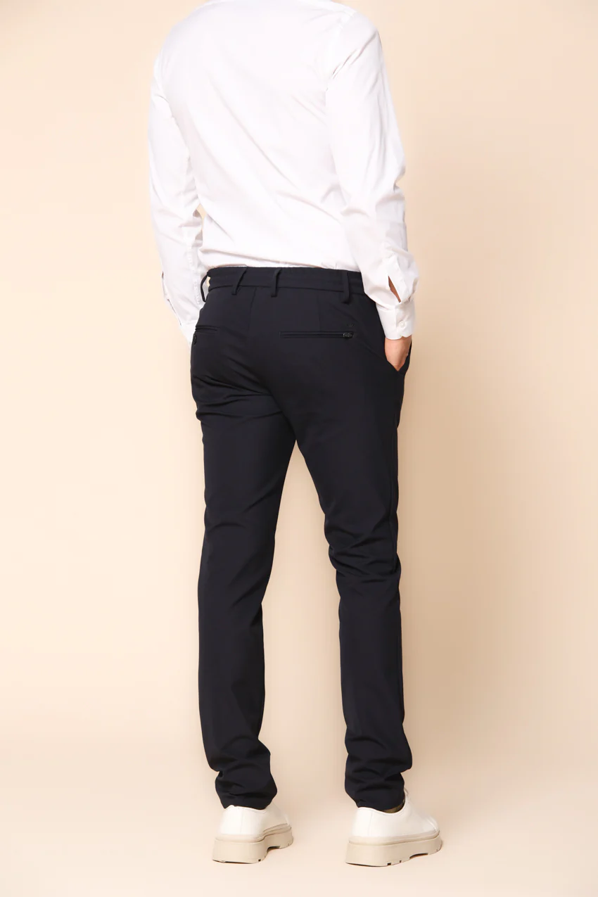 Milano Jogger pantalone chino uomo in jersey tecnico extra slim fit - Image 4
