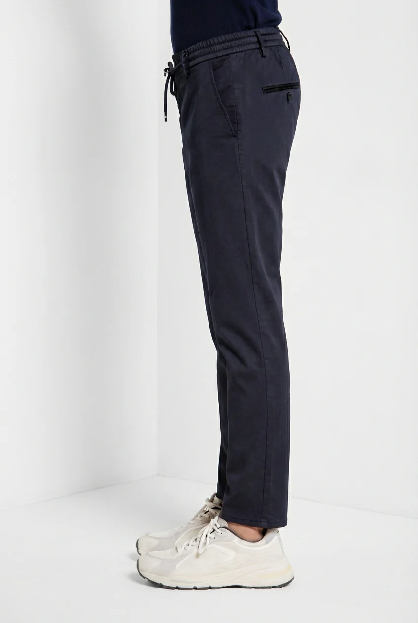 Milano Jogger Travel pantalone chino uomo in raso tecnico travel stretch extra slim fit - Image 3