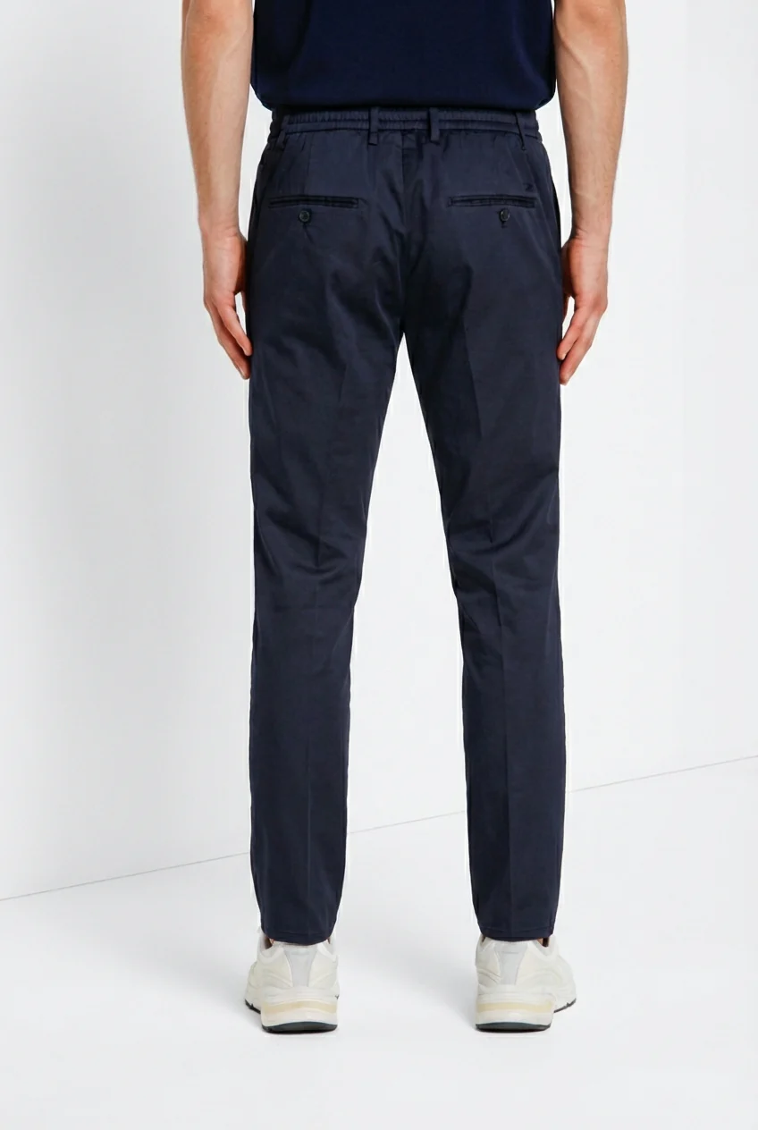 Milano Jogger Travel pantalone chino uomo in raso tecnico travel stretch extra slim fit - Image 4